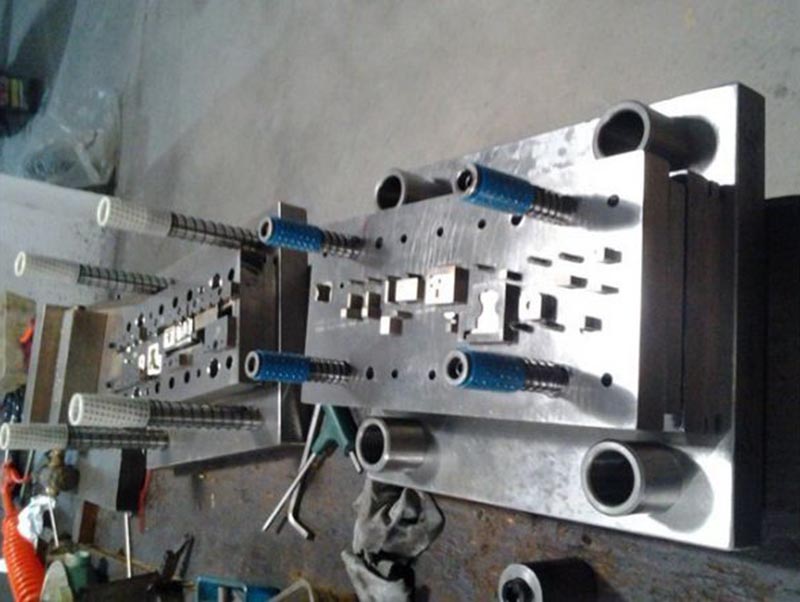 石屏模具制造-12